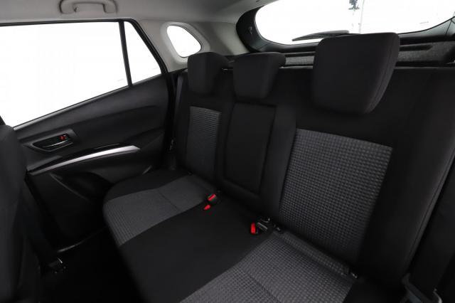 Suzuki S-Cross image 8