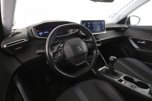 Peugeot 2008 image 5