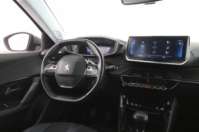 Peugeot 2008 image 8