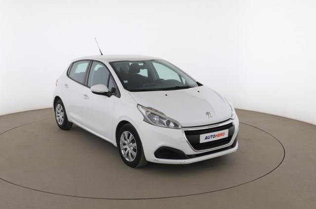 Peugeot 208 image 2