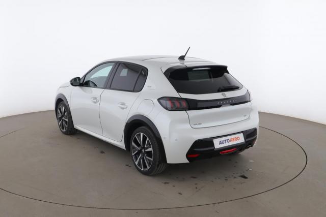 Peugeot 208 image 6