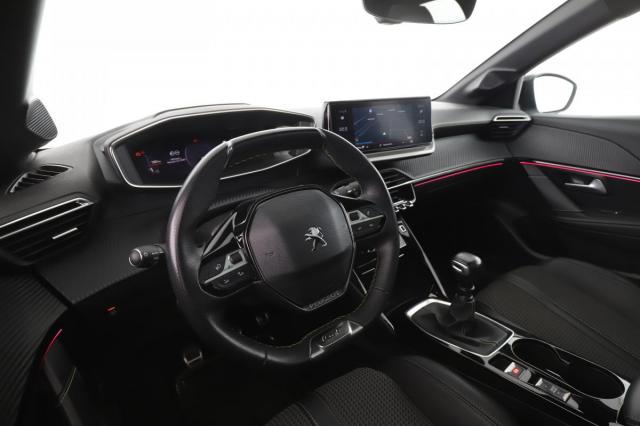 Peugeot 208 image 1