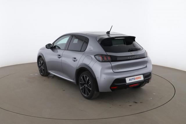 Peugeot 208 image 1