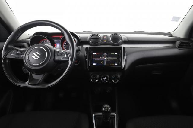 Suzuki Swift image 9