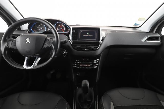 Peugeot 2008 image 6