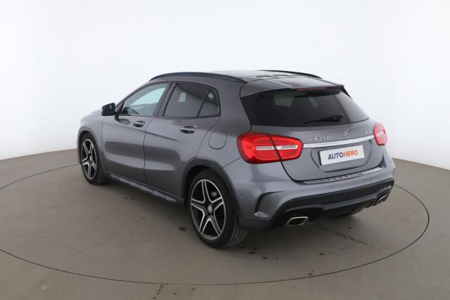 Mercedes Benz Gla image 2