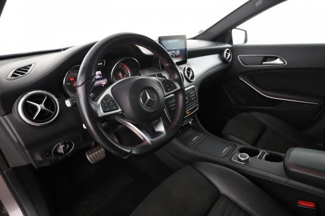 Mercedes Benz Gla image 7