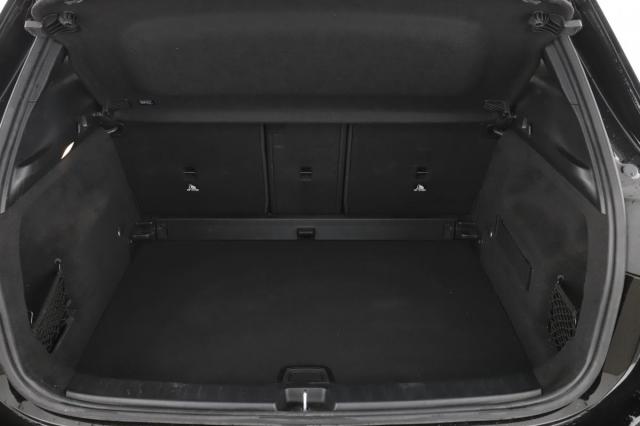 Mercedes Benz Gla image 5