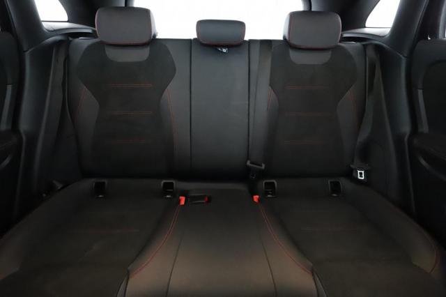 Mercedes Benz Gla image 4