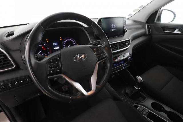 Hyundai Tucson image 8