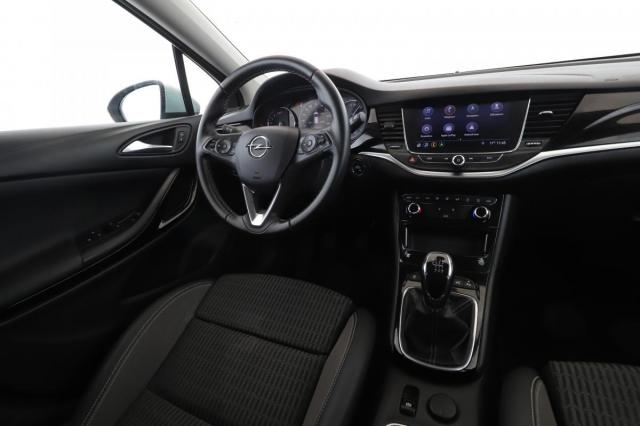 Opel Astra image 8