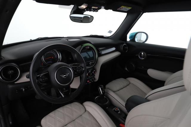 Mini Cabrio image 7