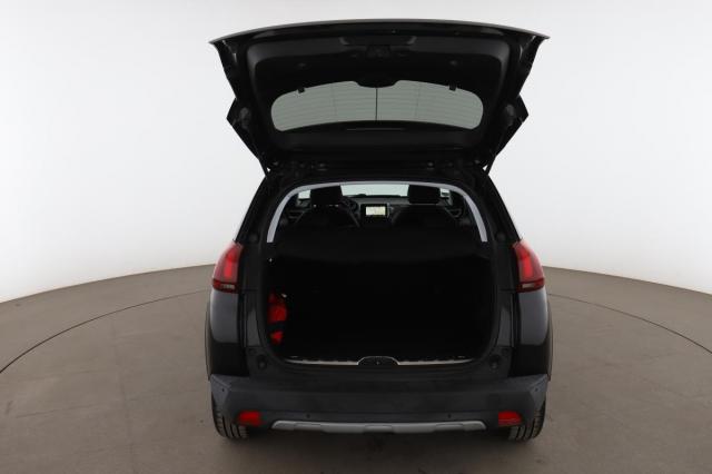 Peugeot 2008 image 8