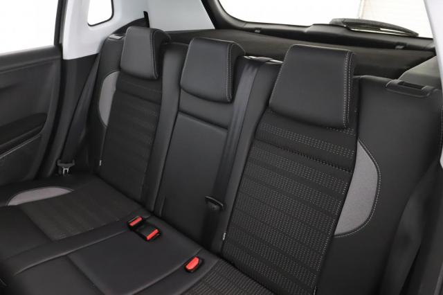 Peugeot 2008 image 1