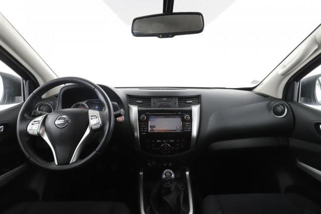 Nissan Navara image 2