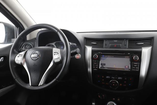 Nissan Navara image 8