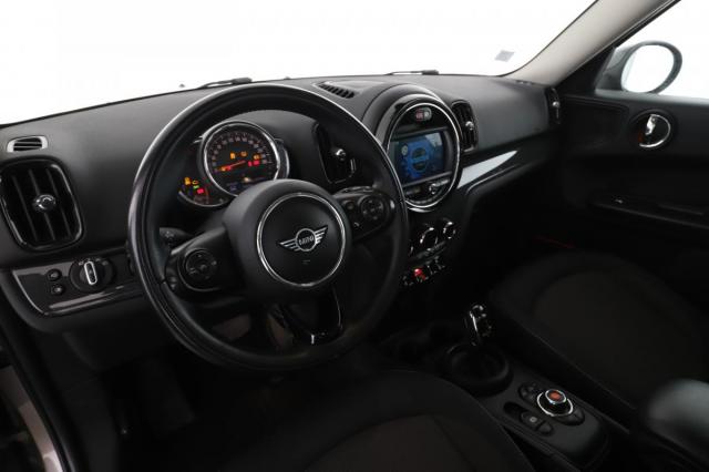 Mini Countryman image 9