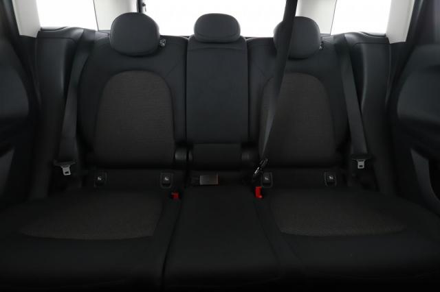 Mini Countryman image 8
