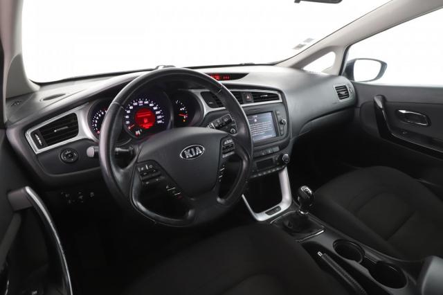 Kia Cee'D image 1