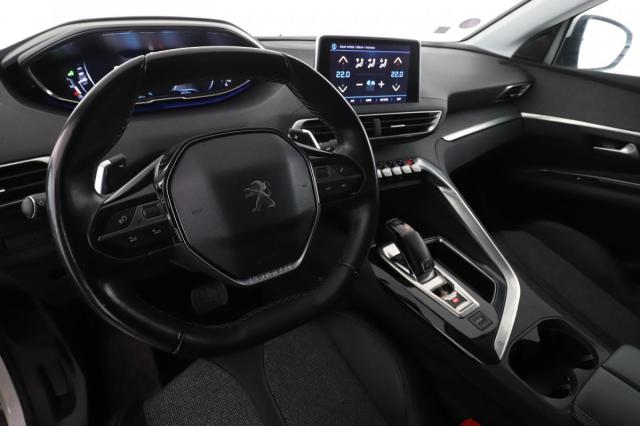 Peugeot 3008 image 2
