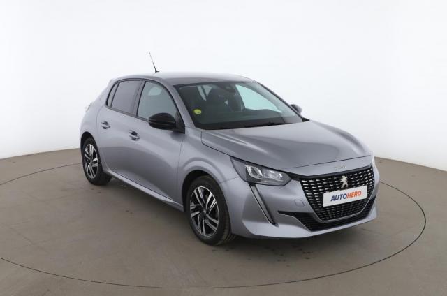 Peugeot 208 image 8
