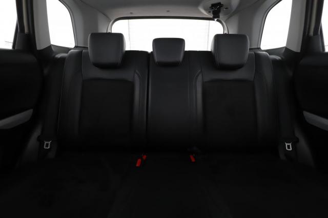 Suzuki Vitara image 2