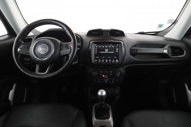 Jeep Renegade image 9