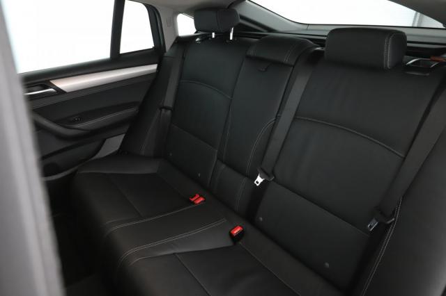 Bmw X4 image 9