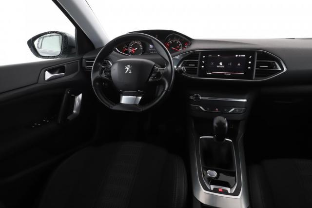 Peugeot 308 image 1