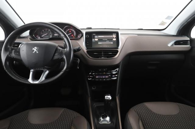 Peugeot 2008 image 5