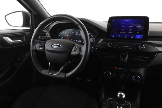 Ford Focus image 9
