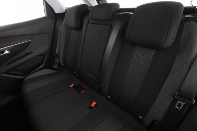 Peugeot 3008 image 1