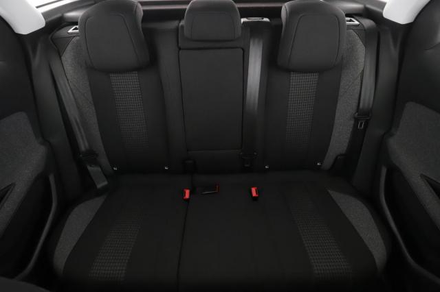 Peugeot 3008 image 8