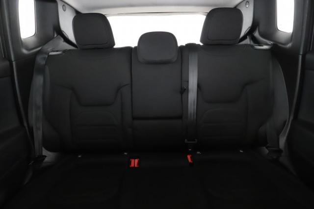 Jeep Renegade image 3