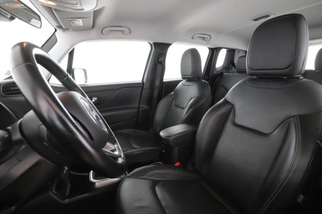 Jeep Renegade image 7