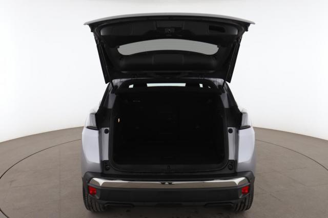 Peugeot 3008 image 2