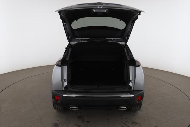 Peugeot 2008 image 2