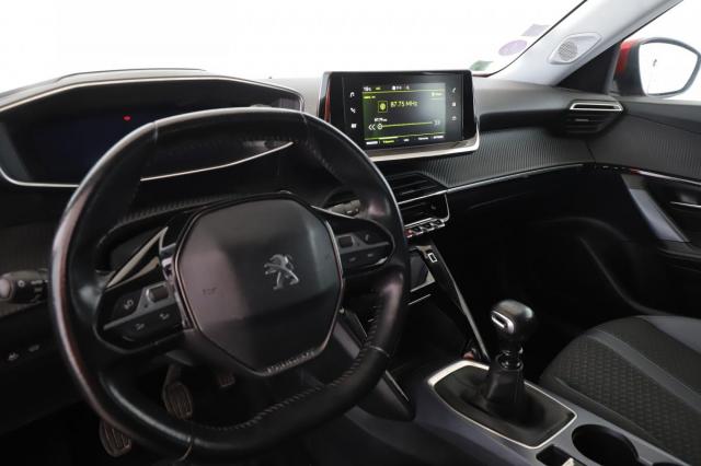 Peugeot 2008 image 4