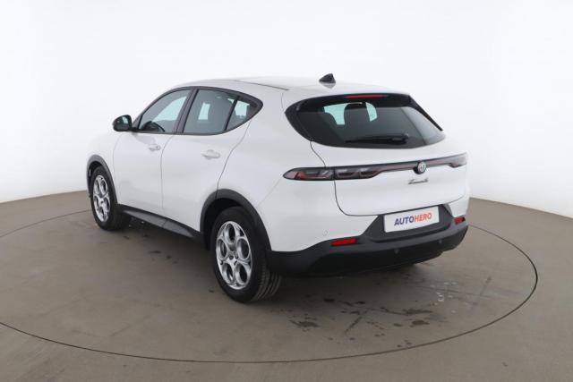 Alfa Romeo Tonale image 8