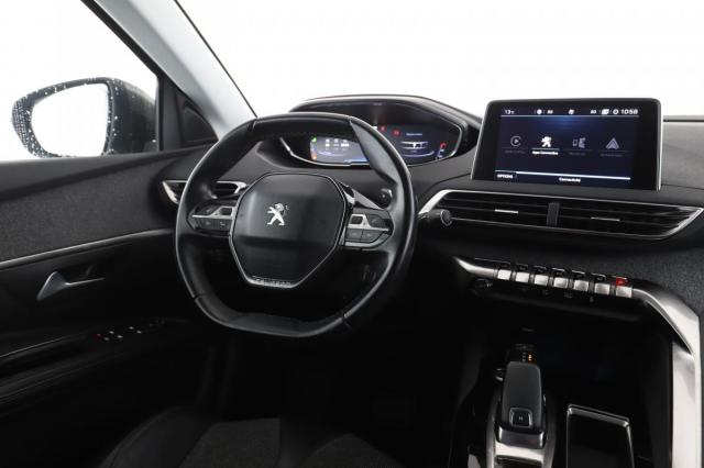 Peugeot 5008 image 1