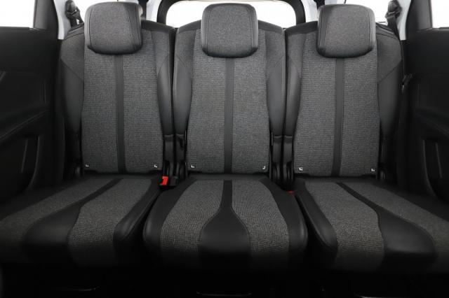 Peugeot 5008 image 6