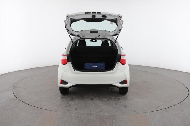 Toyota Yaris image 2