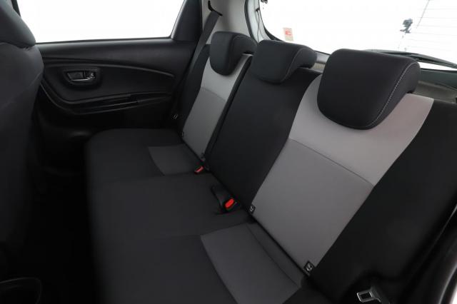 Toyota Yaris image 3