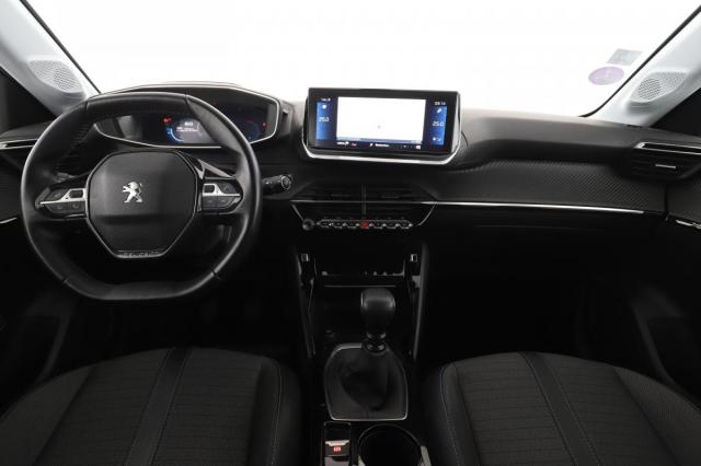 Peugeot 208 image 7