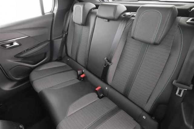 Peugeot 208 image 4