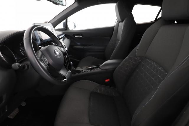 Toyota C-Hr image 7