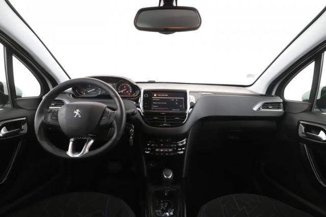 Peugeot 2008 image 5
