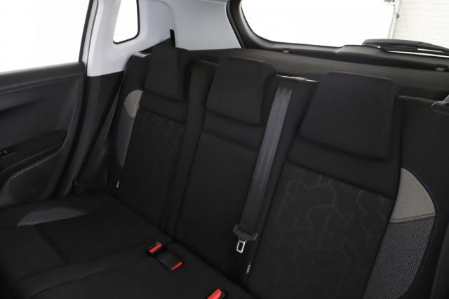 Peugeot 2008 image 4