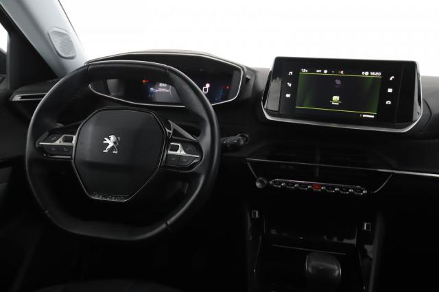 Peugeot 2008 image 7