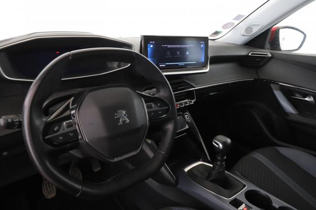 Peugeot 2008 image 6